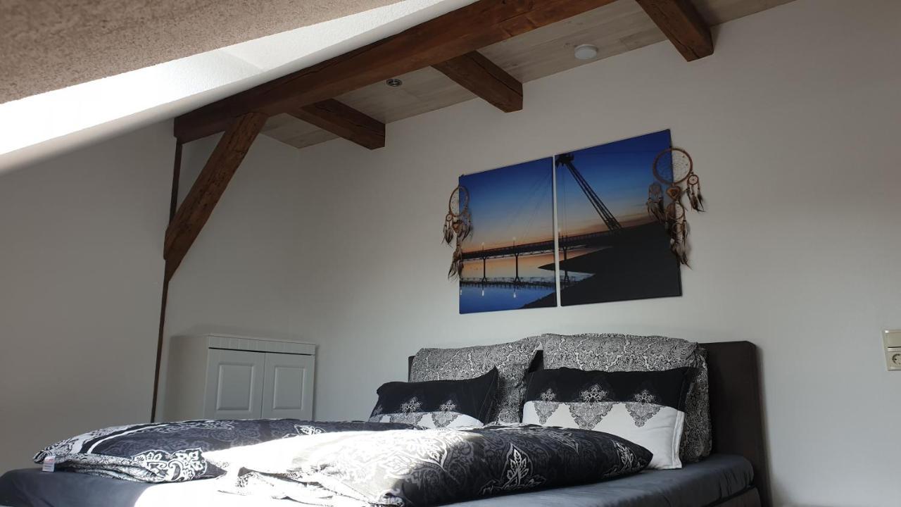 Seensucht & Urlaubstraeume, Ferienwohnung "Seeadler" Grossraschen Bagian luar foto